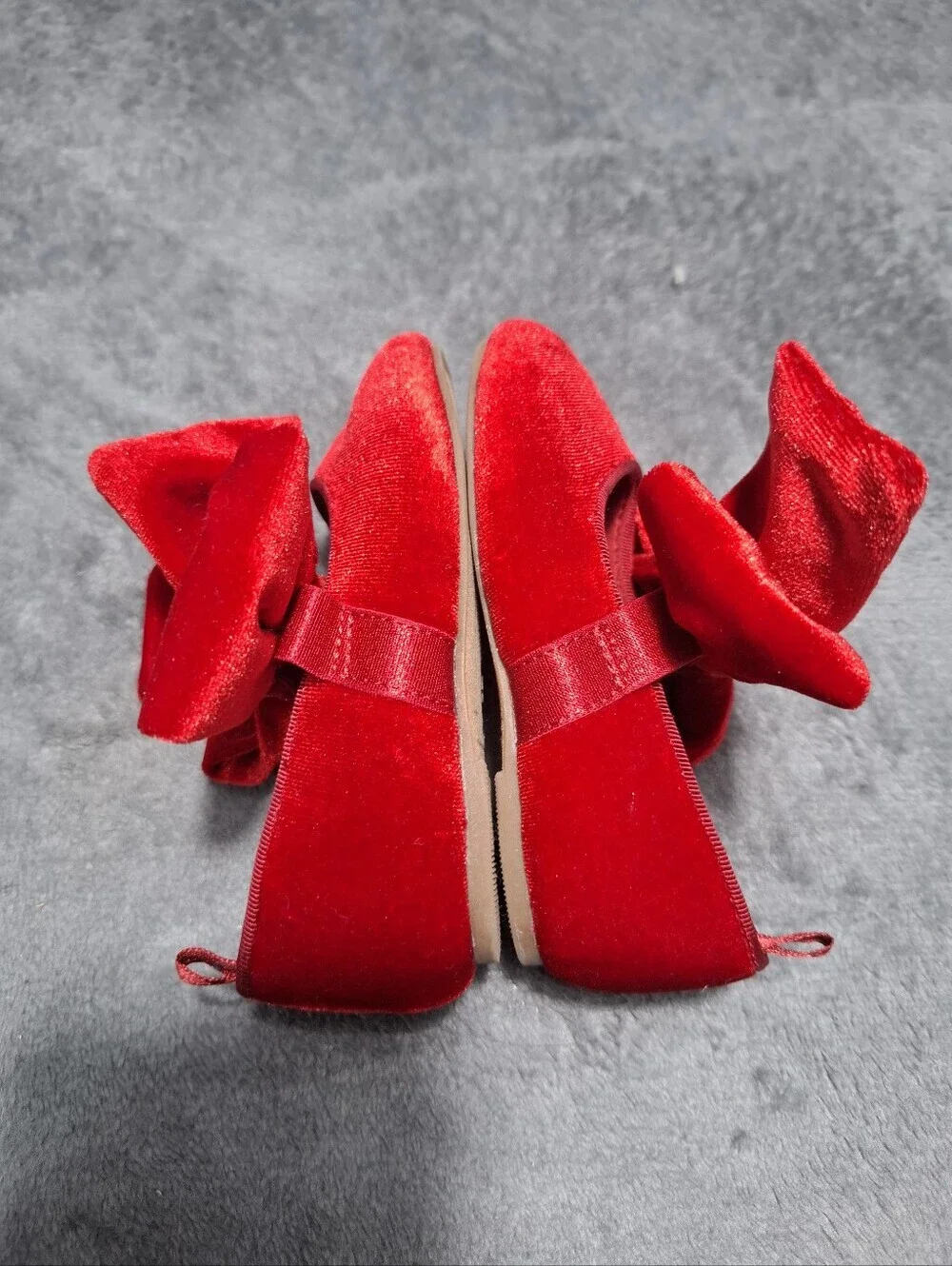 Old Navy Red Velvet Bow Dress Shoes for Gilrs Kids Size 5